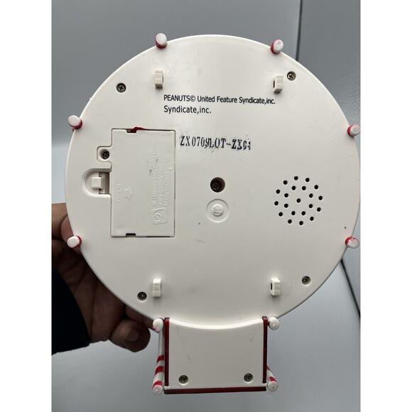 Gemmy Peanuts Gang Spinning Teacups Musical Carousel 10 Christmas - *NOT Work* - Picture 4 of 9